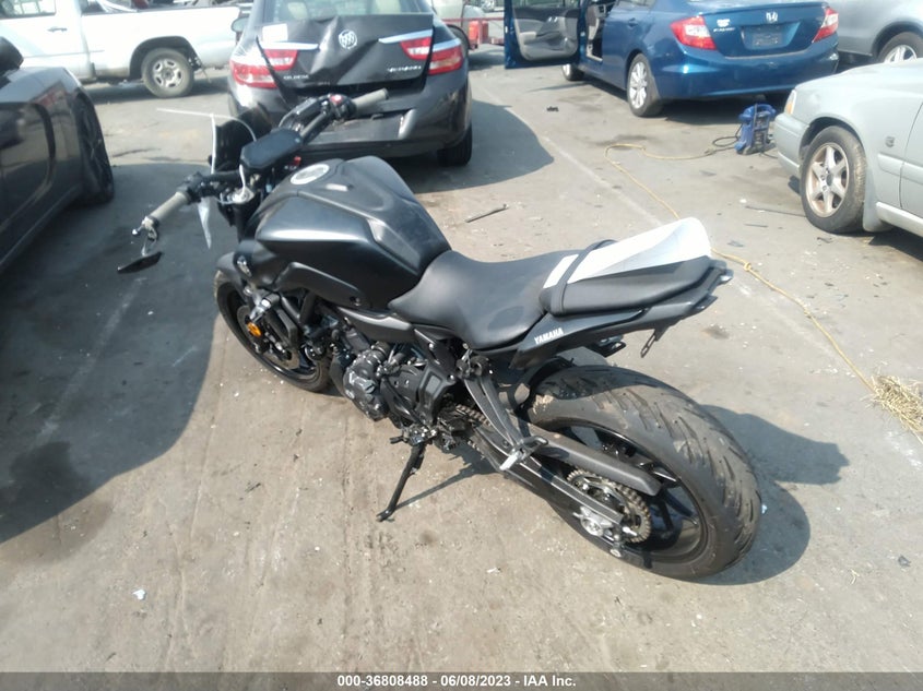 VIN JYARM32E7MA000692 2021 YAMAHA MT07