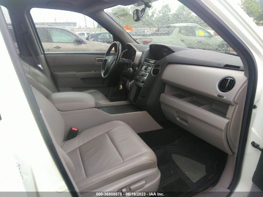 2014 HONDA PILOT EX-L - 5FNYF4H54EB025016