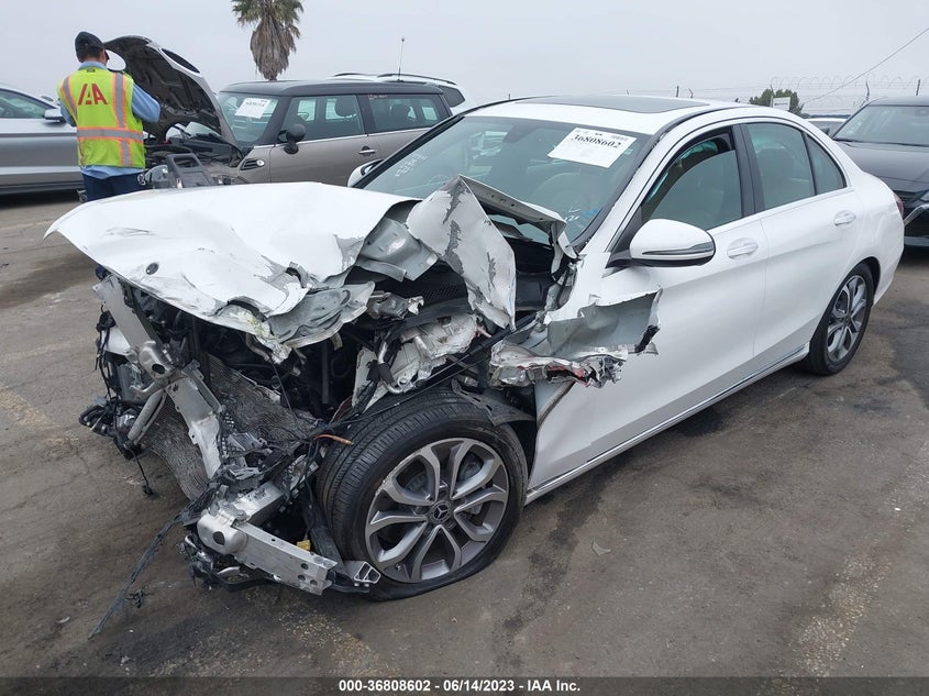 VIN 55SWF4JB5JU241666 2018 MERCEDES-BENZ C-CLASS C 300