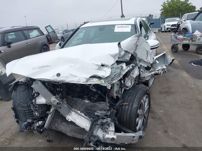 VIN 55SWF4JB5JU241666 2018 MERCEDES-BENZ C-CLASS C 300