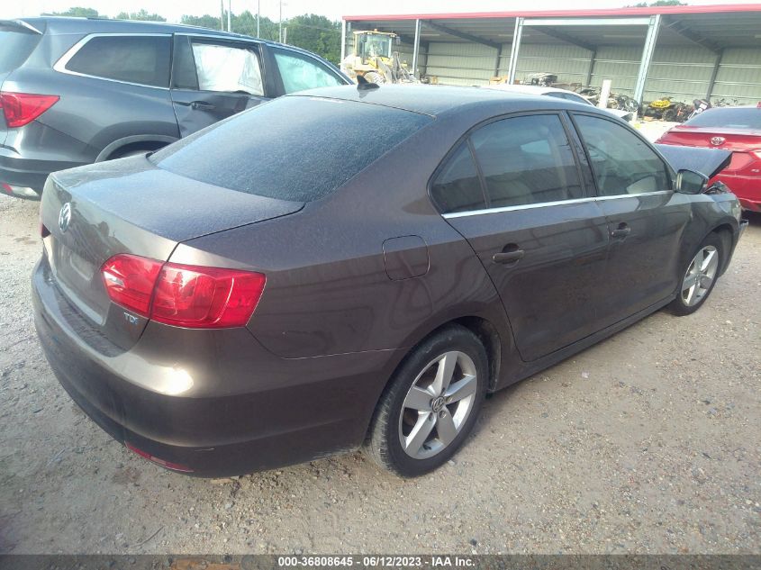 2014 VOLKSWAGEN JETTA SEDAN TDI - 3VWLL7AJ5EM281976