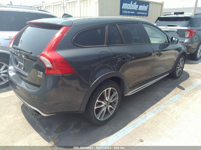 2015 VOLVO V60 CROSS COUNTRY T5 YV4612HKXF1002069