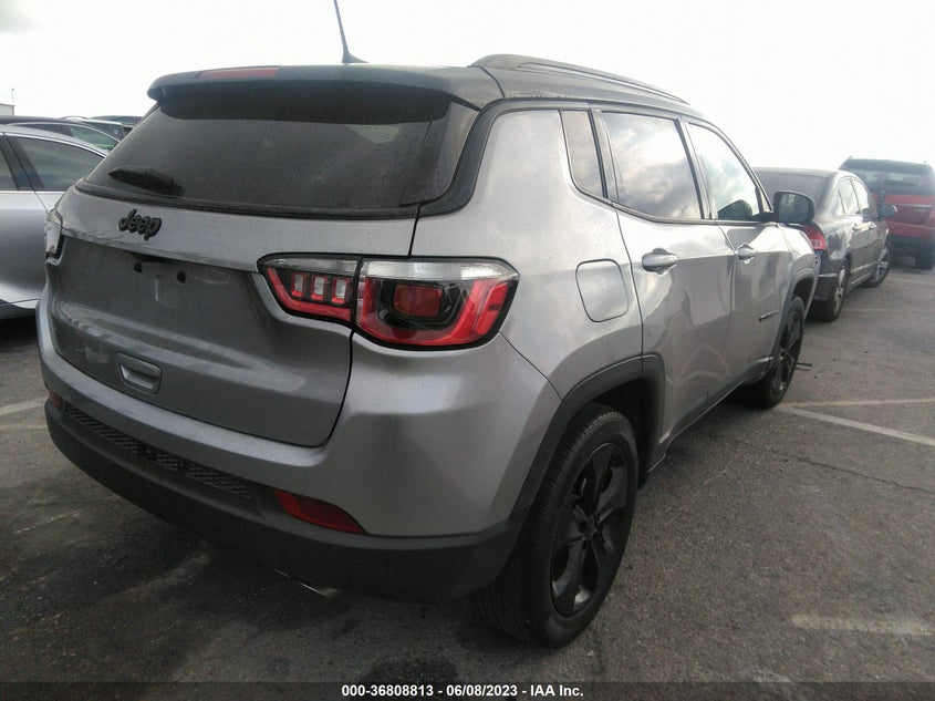 VIN 3C4NJCBB5JT460715 2018 JEEP COMPASS ALTITUDE