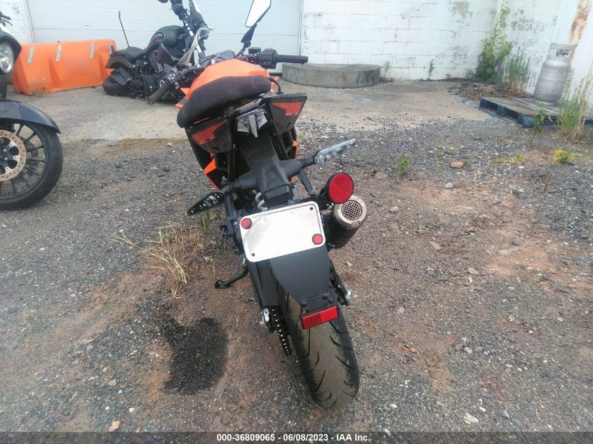2022 KTM 390 RC MD2JYJ401NC215089
