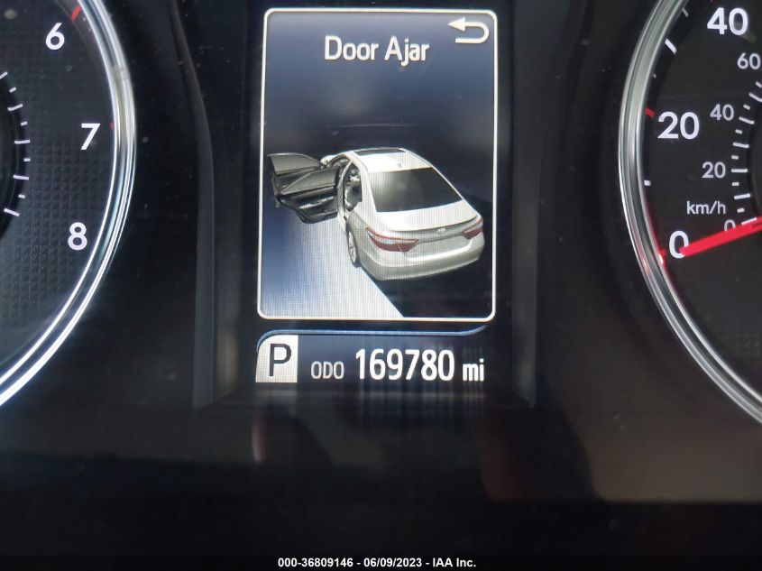 2016 TOYOTA CAMRY XLE/SE/LE/XSE - 4T1BF1FK0GU247765