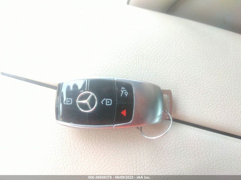 2019 MERCEDES-BENZ E-CLASS E 300 - WDDZF4JB6KA521661
