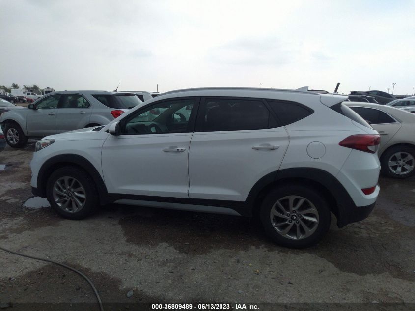 2017 HYUNDAI TUCSON SE PLUS - KM8J33A41HU420378