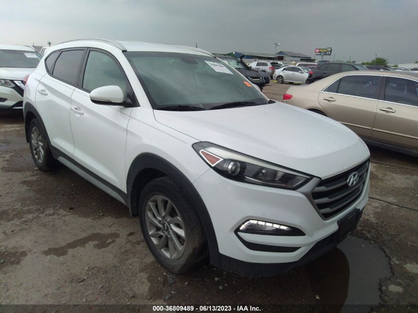 2017 HYUNDAI TUCSON SE PLUS - KM8J33A41HU420378