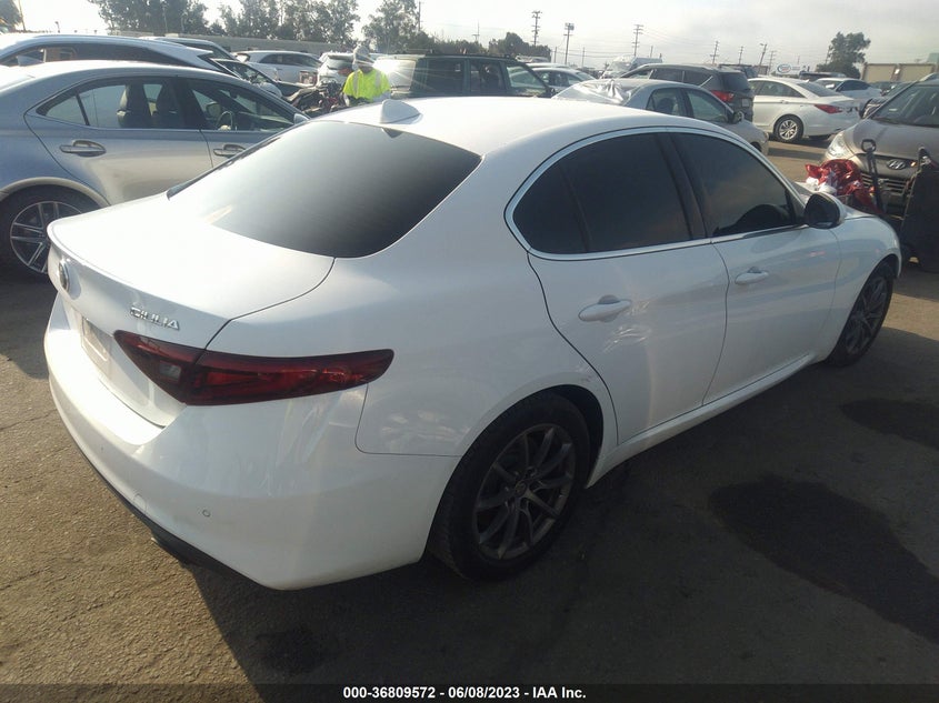 VIN ZARFAMANXL7635883 2020 ALFA ROMEO GIULIA