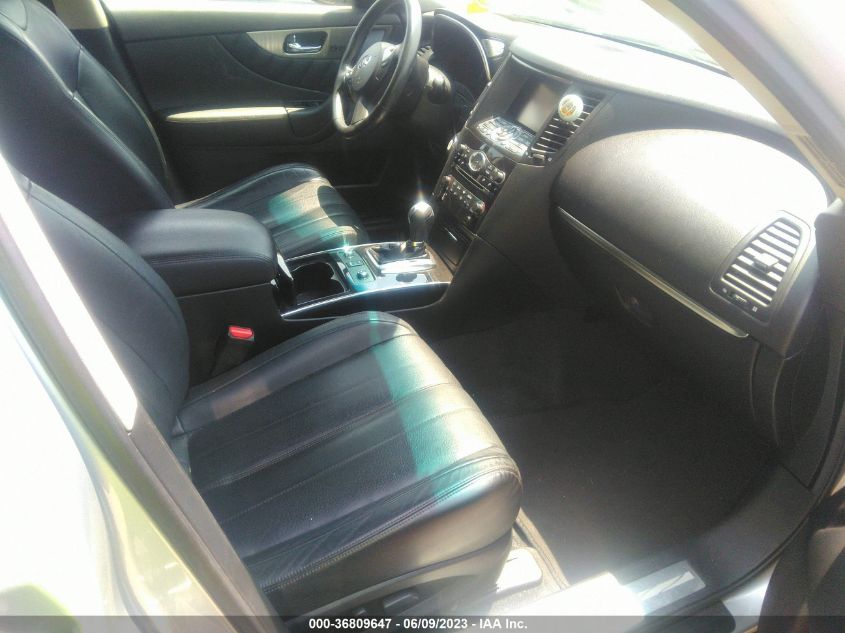 2017 INFINITI QX70 JN8CS1MW0HM414027