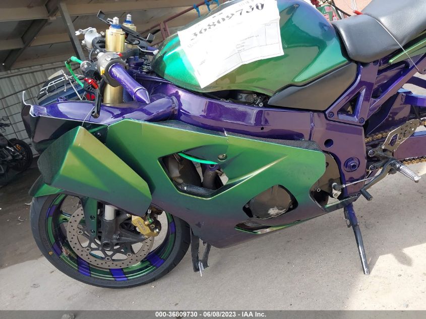 2004 SUZUKI GSX-R600 K - JS1GN7CAX42106635