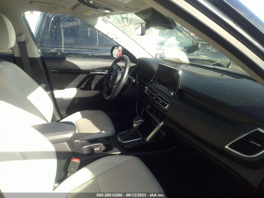 2023 KIA SELTOS SX - KNDETCA20P7394695