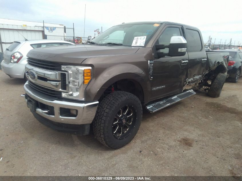 2017 FORD SUPER DUTY F-250 SRW LARIAT/PLATINUM - 1FT7W2BT4HEE21752