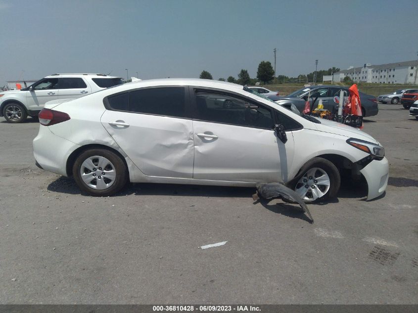 2018 KIA FORTE LX - 3KPFK4A70JE214549
