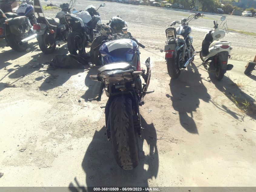 2012 YAMAHA YZFR6 JYARJ16E6CA023595