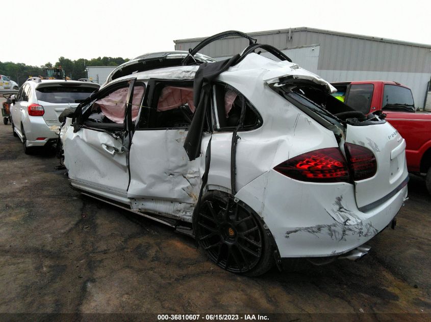 2013 PORSCHE CAYENNE DIESEL - WP1AF2A24DLA27588