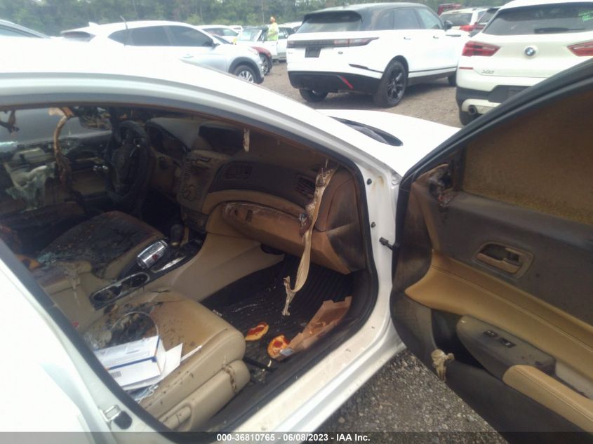 2017 ACURA ILX - 19UDE2F34HA009162