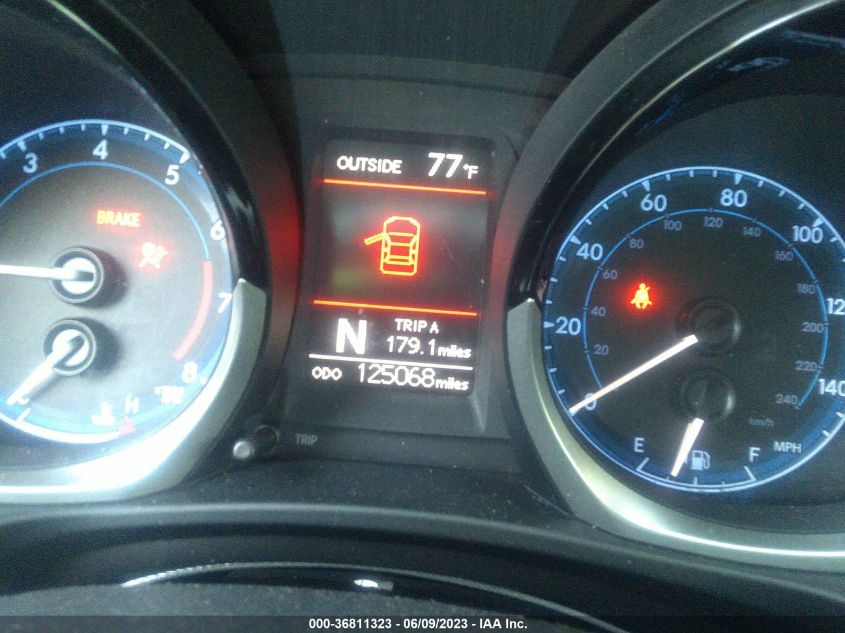 2015 TOYOTA COROLLA L/LE/S/S PLUS/LE PLUS - 5YFBURHE6FP284489