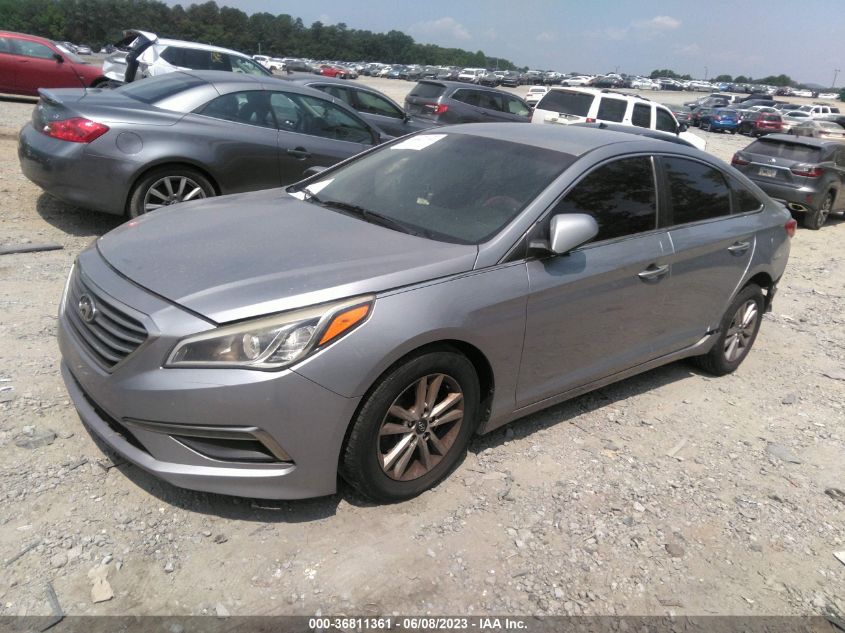 2015 HYUNDAI SONATA 2.4L SE - 5NPE24AF4FH087620