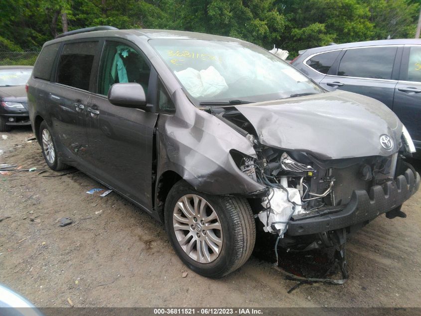 2017 TOYOTA SIENNA XLE AUTO ACCESS - 5TDYZ3DC8HS890707