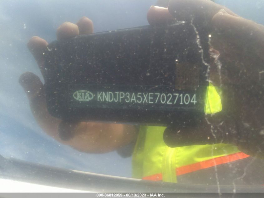 2014 KIA SOUL + - KNDJP3A5XE7027104