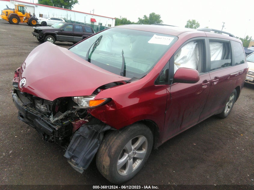 VIN 5TDKZ3DCXHS895557 2017 TOYOTA SIENNA LE