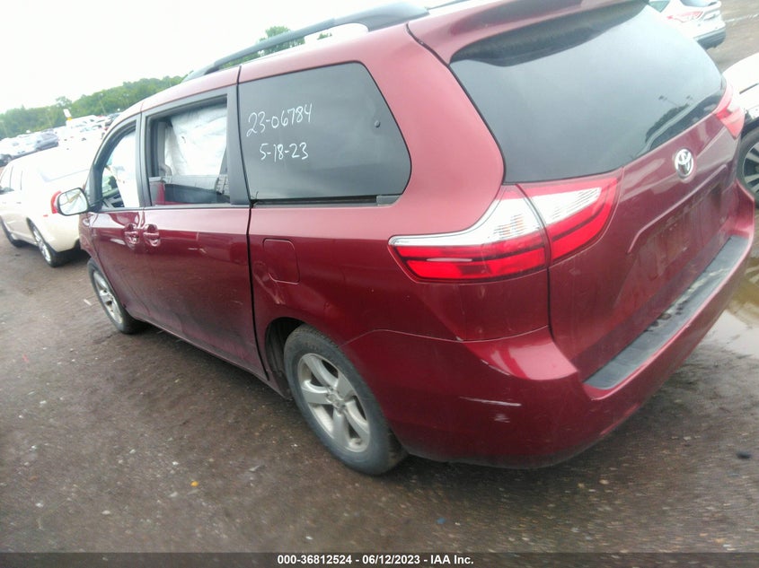 VIN 5TDKZ3DCXHS895557 2017 TOYOTA SIENNA LE