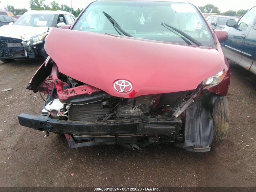 VIN 5TDKZ3DCXHS895557 2017 TOYOTA SIENNA LE