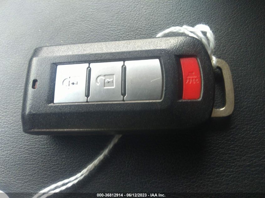 2019 MITSUBISHI OUTLANDER SE/SEL/LE - JA4AD3A33KZ049947