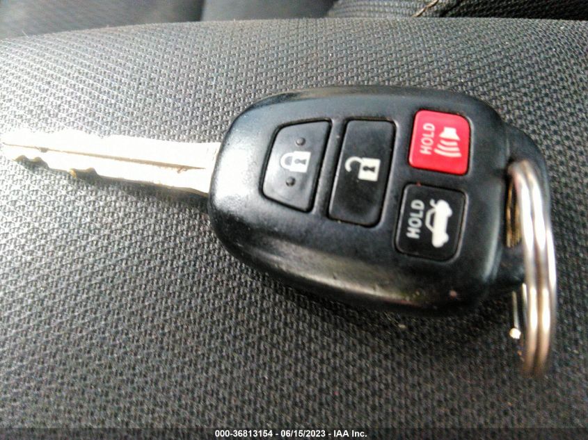 2018 TOYOTA COROLLA LE - 2T1BURHE5JC081425
