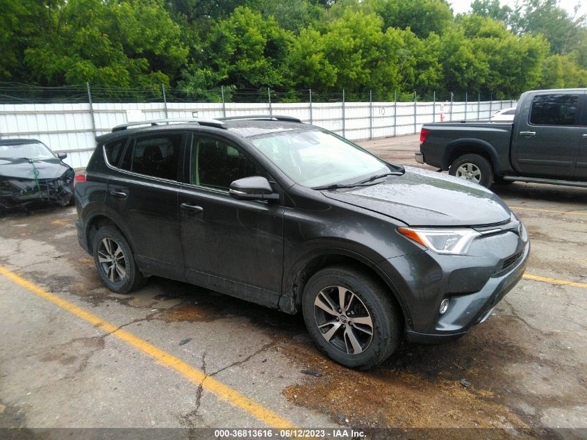 2017 TOYOTA RAV4 XLE - JTMRFREV2HJ105109