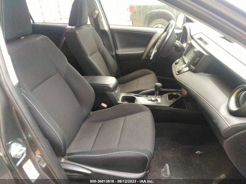 2017 TOYOTA RAV4 XLE - JTMRFREV2HJ105109