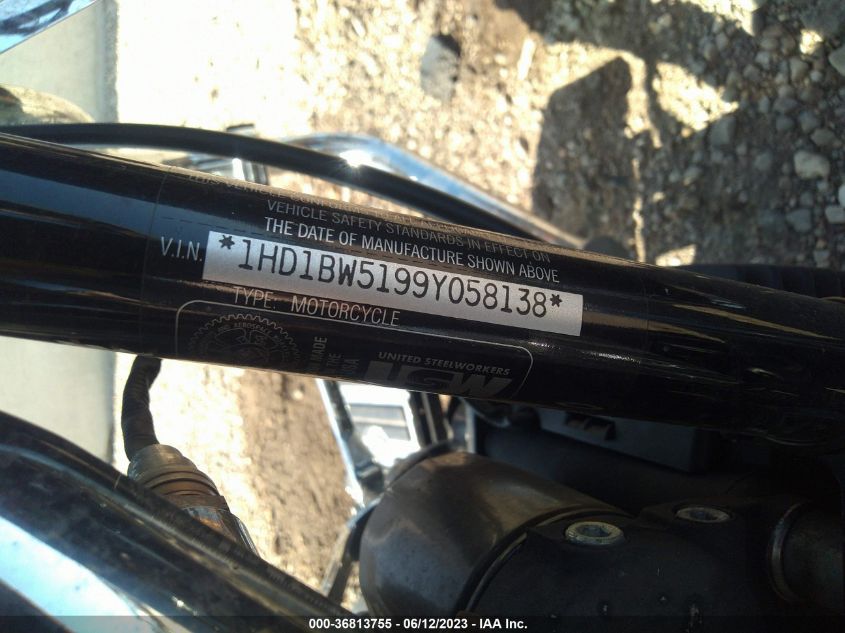 2009 HARLEY-DAVIDSON FLSTC - 1HD1BW5199Y058138