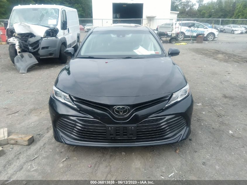 2018 TOYOTA CAMRY LE - 4T1B11HK5JU671042