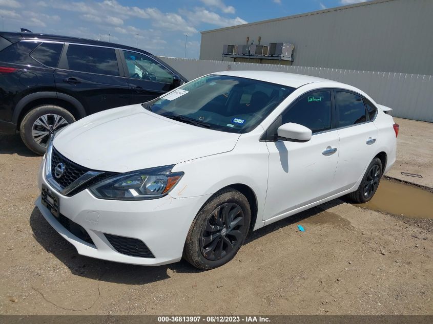 3N1AB7AP5KY428242 Nissan Sentra SV 2