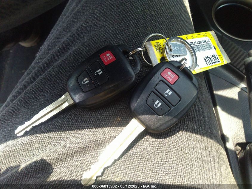 2015 TOYOTA RAV4 XLE - 2T3RFREV1FW374314