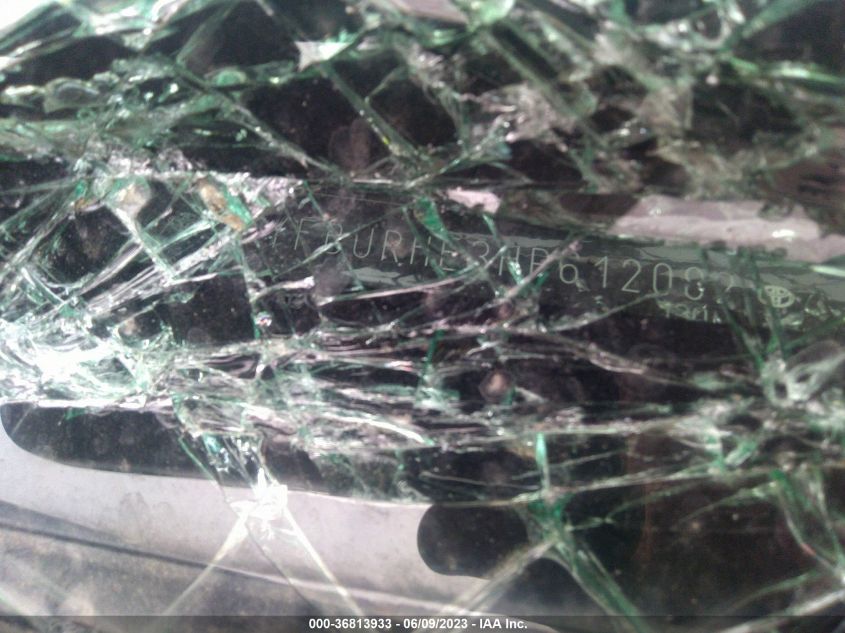 2017 TOYOTA COROLLA SE - 5YFBURHE3HP612082