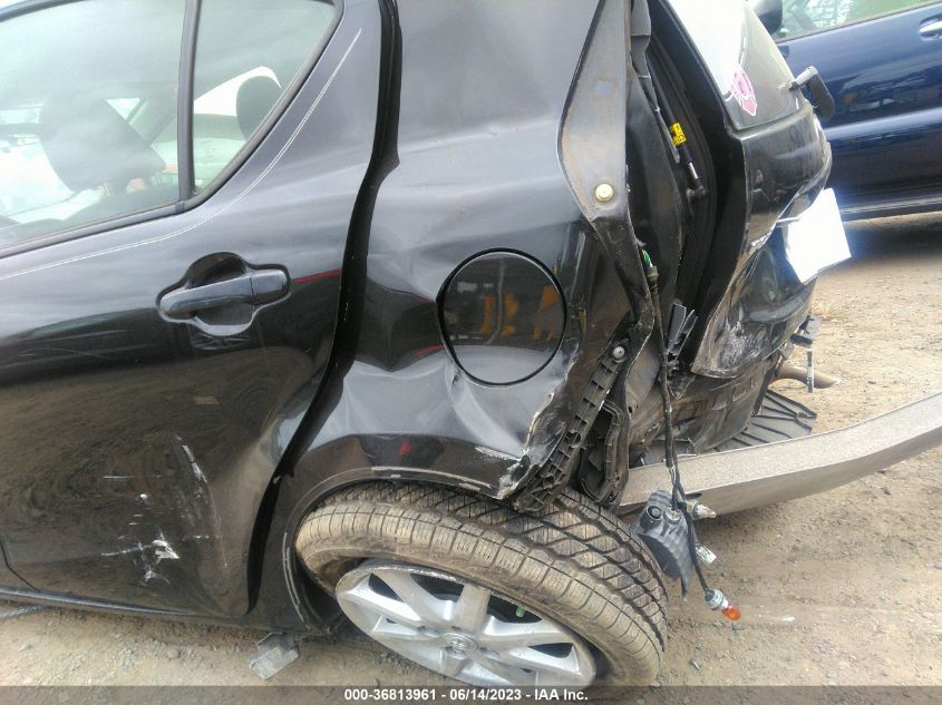 2014 TOYOTA PRIUS C - JTDKDTB39E1067235