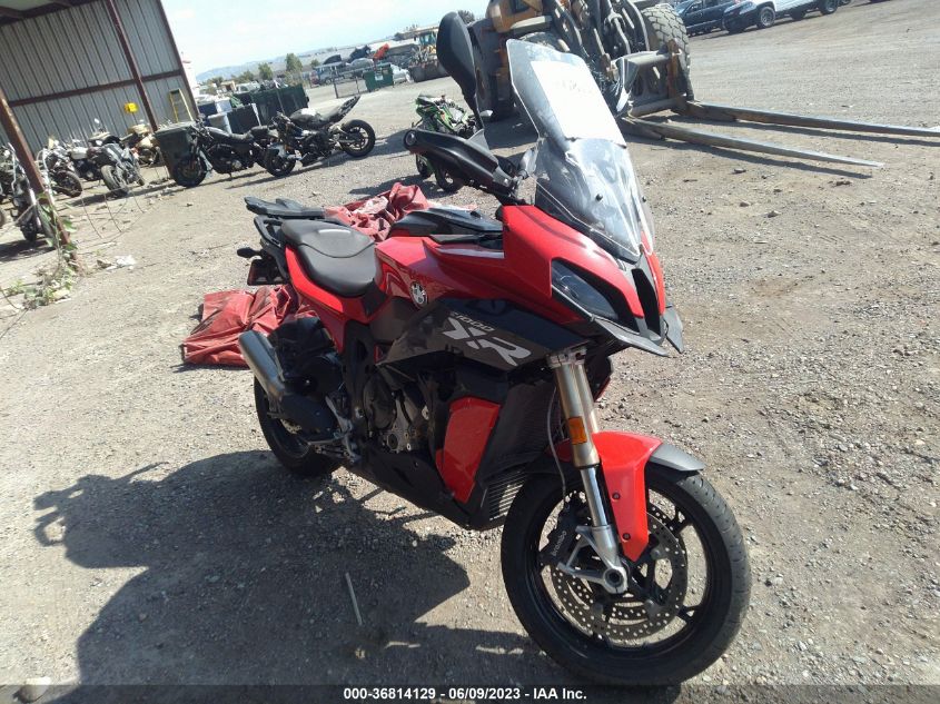 2022 BMW S 1000 XR - WB10E4303N6F89103