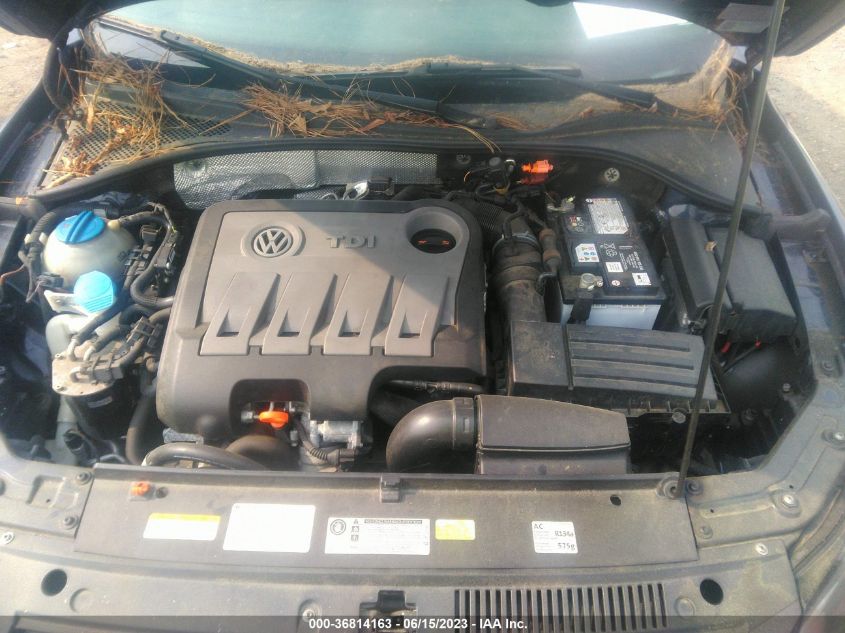 2013 VOLKSWAGEN PASSAT TDI SE W/SUNROOF - 1VWBN7A30DC029009