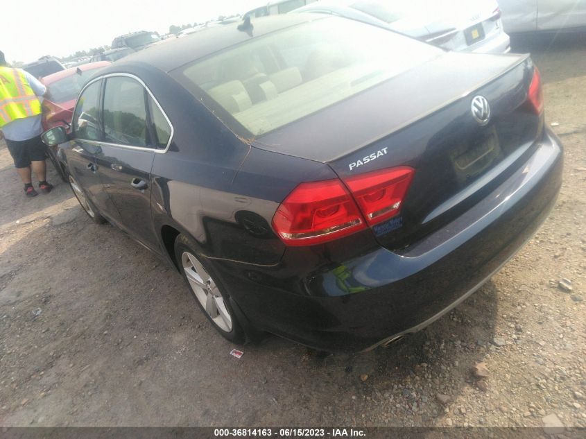 2013 VOLKSWAGEN PASSAT TDI SE W/SUNROOF - 1VWBN7A30DC029009