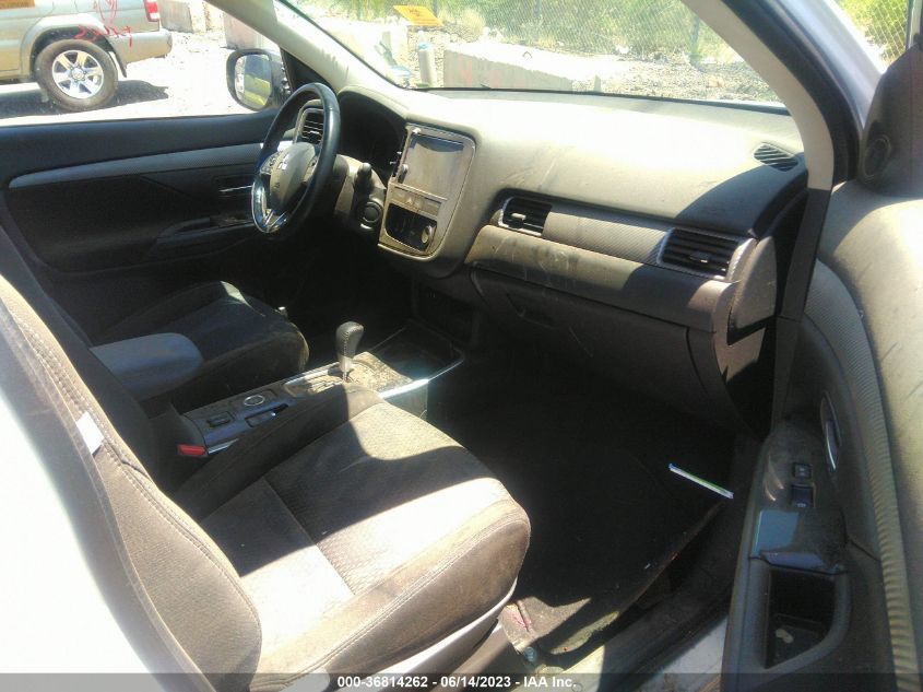 2018 MITSUBISHI OUTLANDER SE/SEL - JA4AZ3A35JZ015282