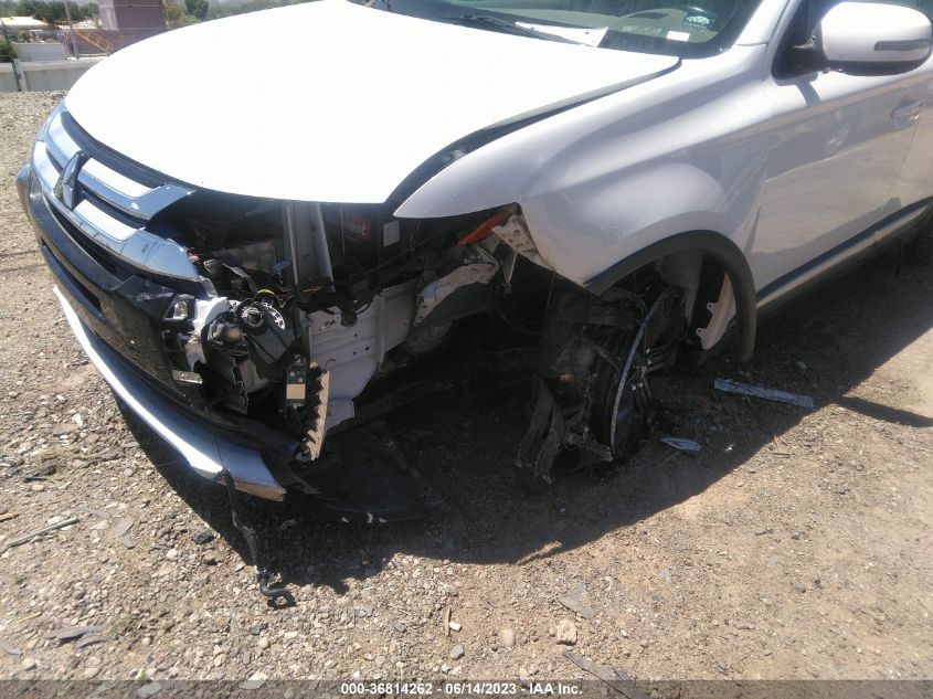 2018 MITSUBISHI OUTLANDER SE/SEL - JA4AZ3A35JZ015282