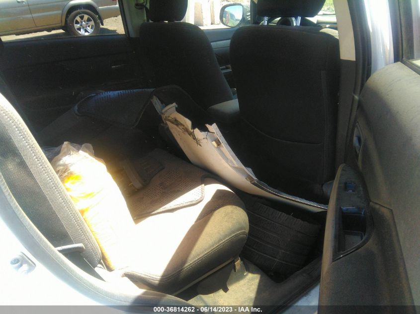 2018 MITSUBISHI OUTLANDER SE/SEL - JA4AZ3A35JZ015282