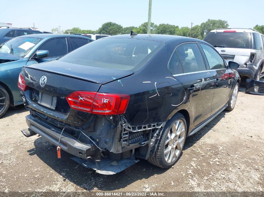 2014 VOLKSWAGEN JETTA SEDAN GLI EDITION 30 W/NAV - 3VW4T7AJ0EM262546