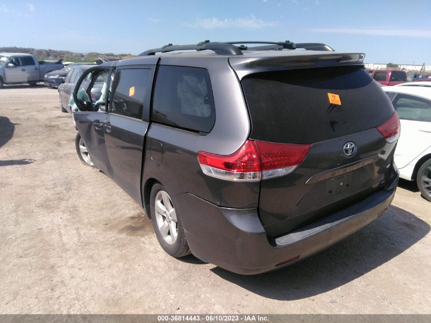 2013 TOYOTA SIENNA LE - 5TDKK3DCXDS381626
