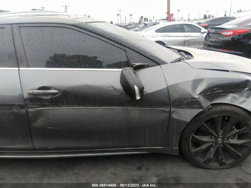 2019 NISSAN MAXIMA SR - 1N4AA6AV4KC384595