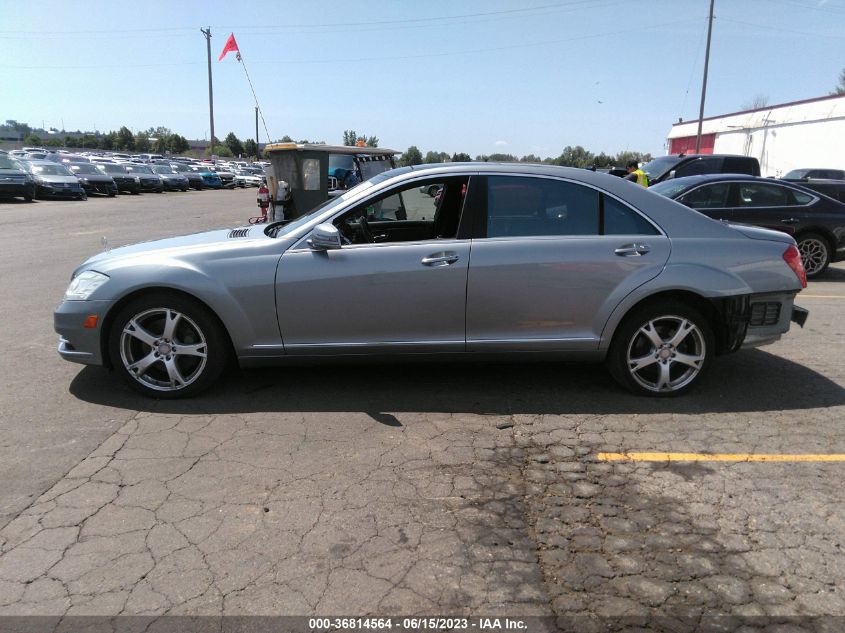 2013 MERCEDES-BENZ S-CLASS S 550 - WDDNG9EB1DA535456