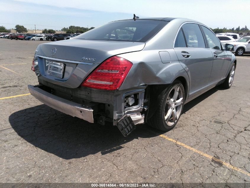 2013 MERCEDES-BENZ S-CLASS S 550 - WDDNG9EB1DA535456