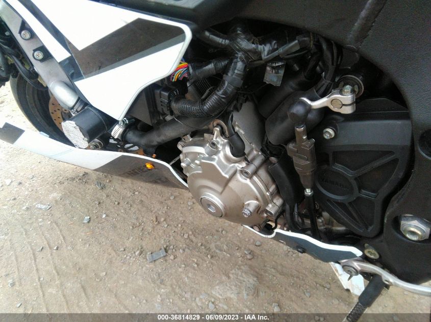2016 YAMAHA YZFR1S C JYARN42Y2GA000312